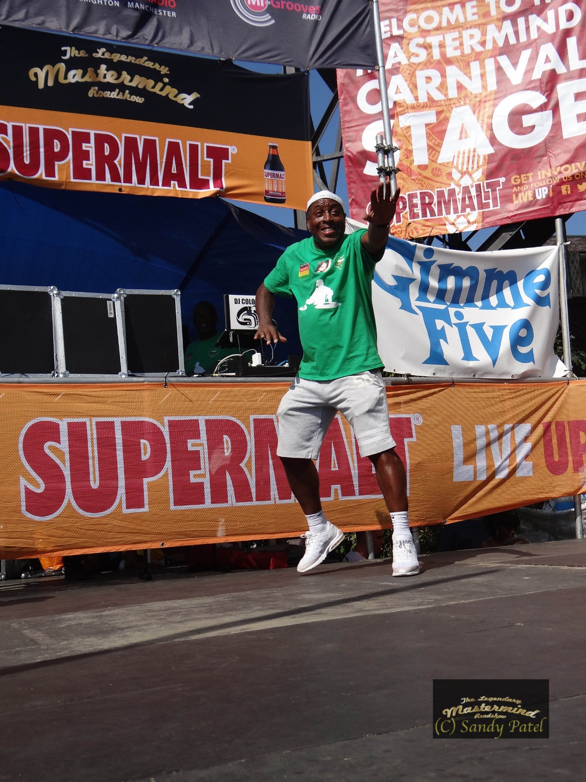 Performer on the Mastermind Carnival stage